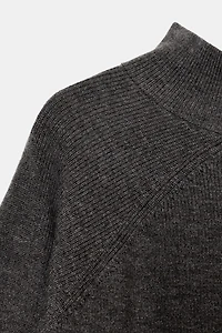 HIGH NECK KNIT JUMPER