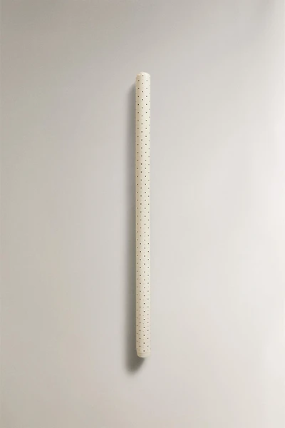 CHRISTMAS WRAPPING PAPER WITH HEARTS