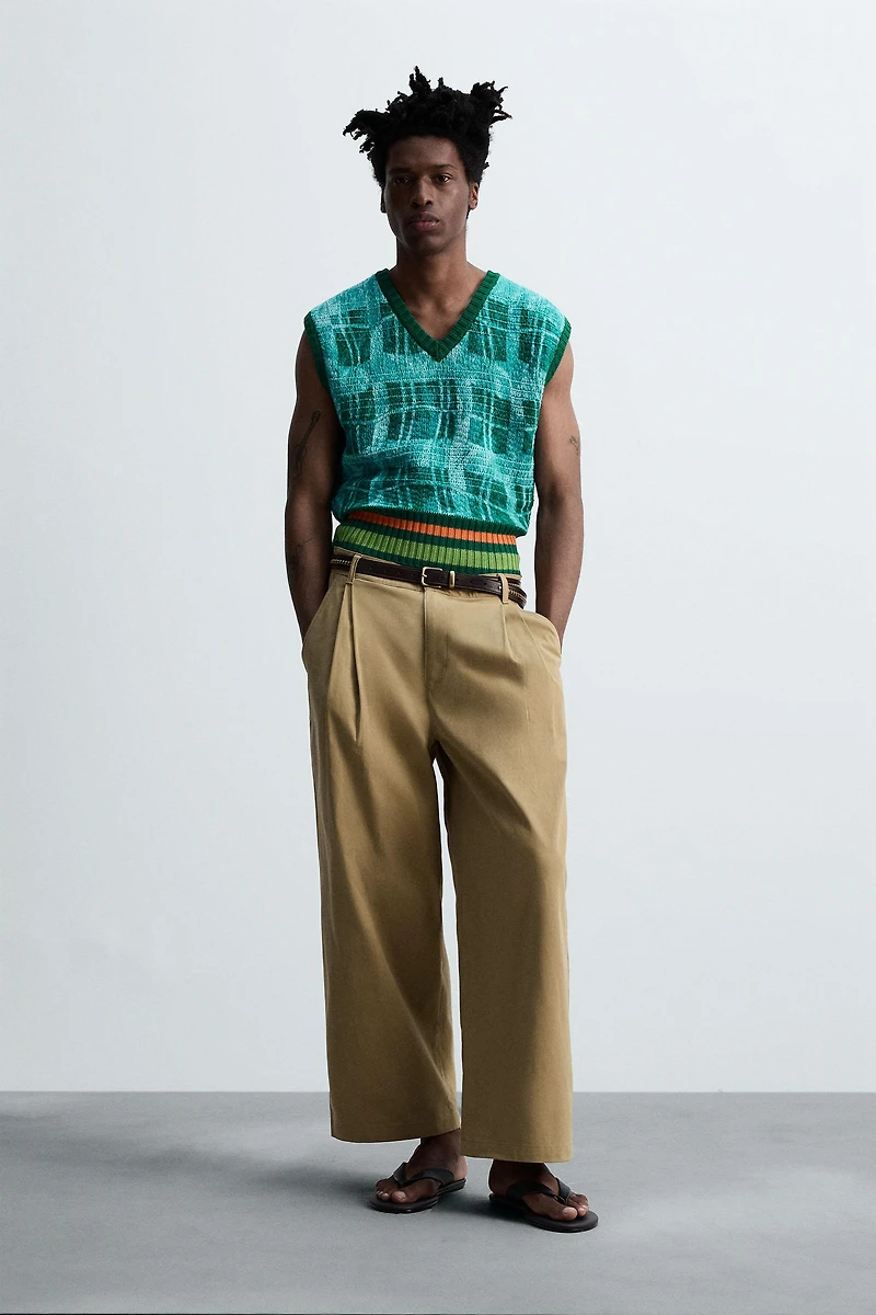 PLEATED WIDE FIT PANTS