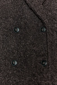 MANTEAU MI-LONG À BOUTONNAGE CROISÉ BOUCLÉ