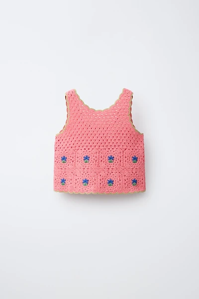 EMBROIDERED CROCHET KNIT TOP