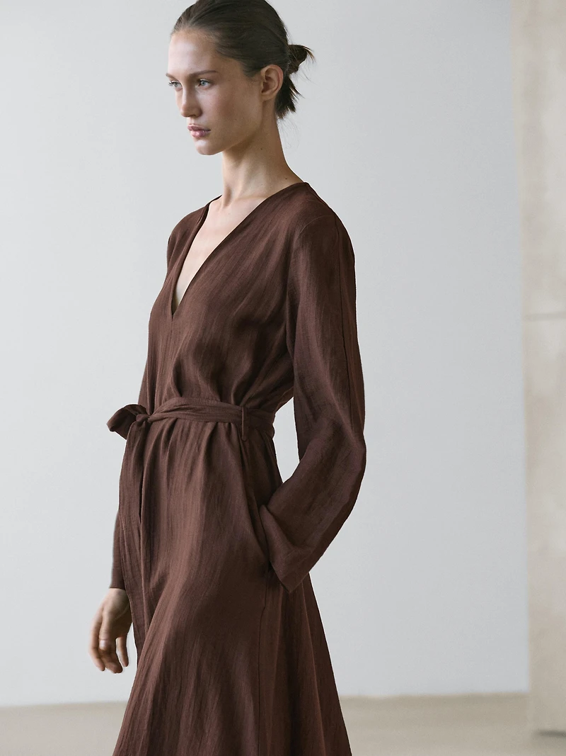 Flowing linen blend midi dress with belt