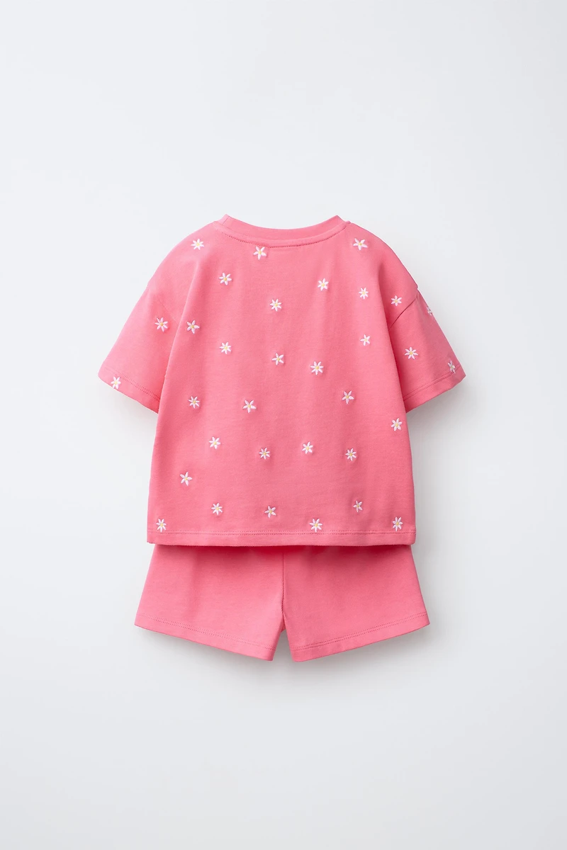 EMBROIDERED T-SHIRT AND BERMUDA SET