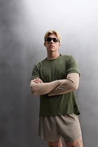 TEXTURED TRAINING T-SHIRT
