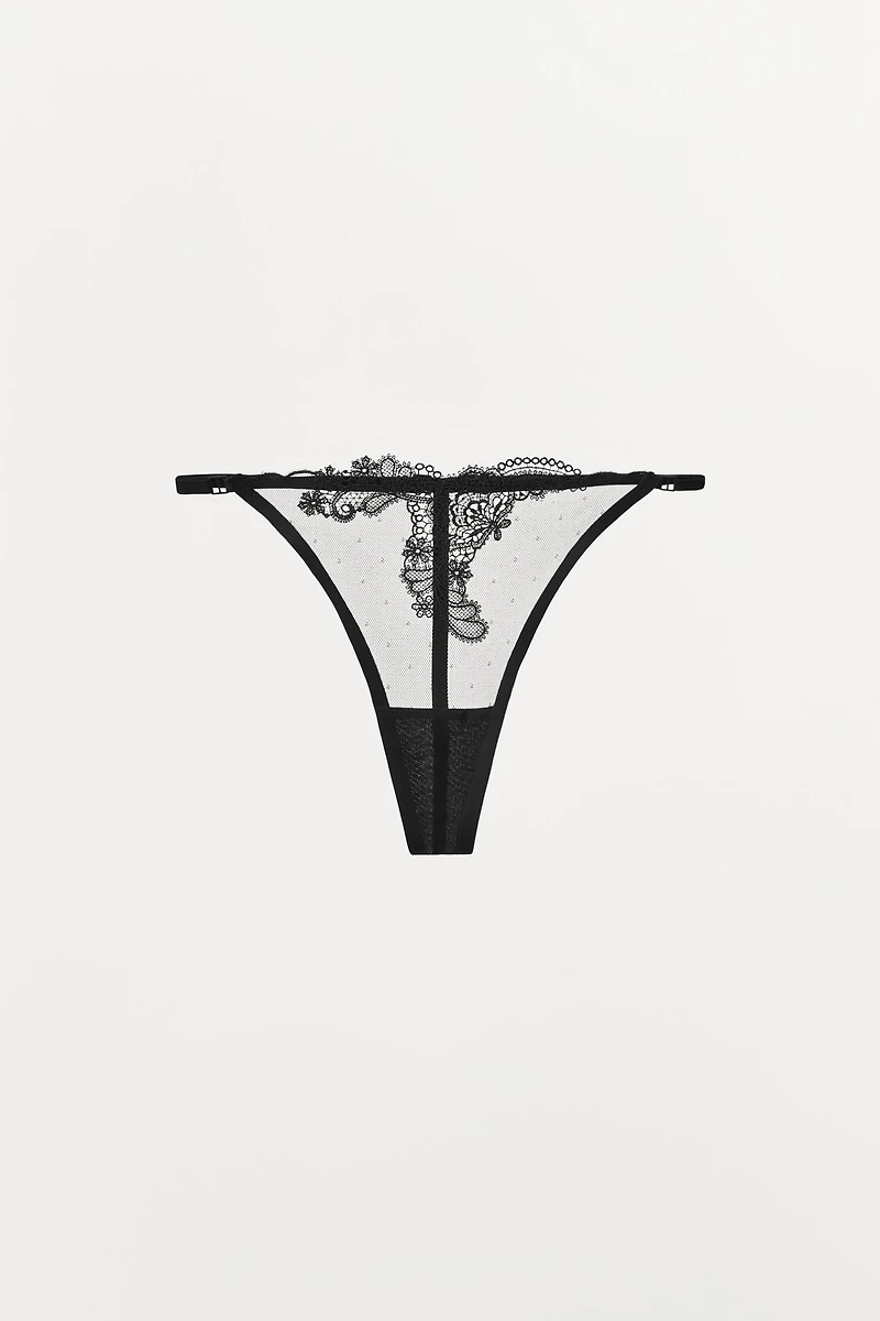 LACE THONG
