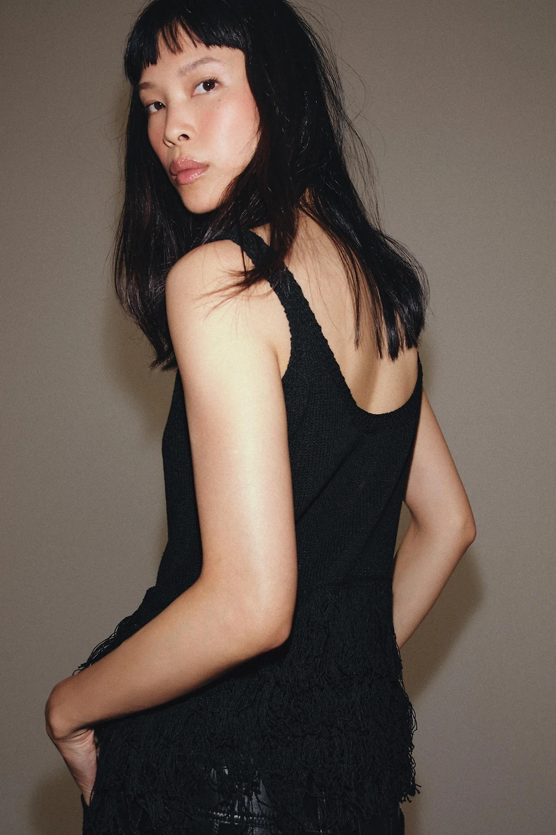 FRINGED KNIT TOP
