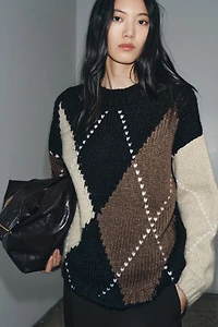 ARGYLE KNIT SWEATER