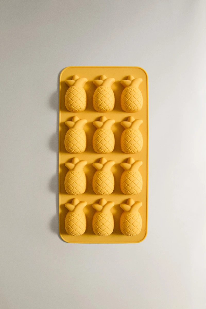 PINE CONE SILICONE ICE TRAY (12 CUBES)