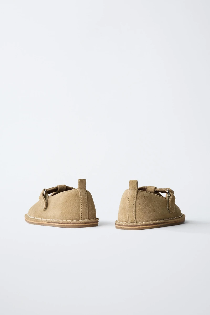 EMBROIDERED LEATHER T-STRAP BALLERINA