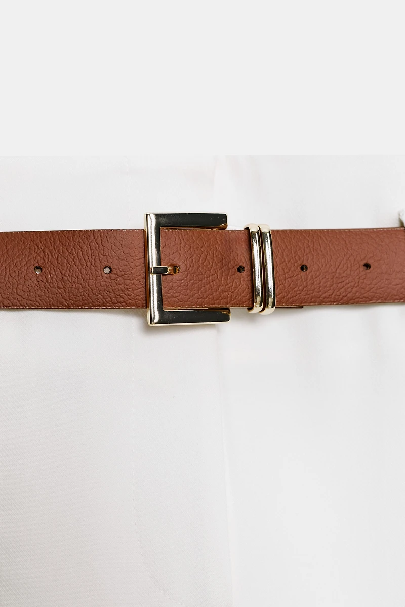 PANTALON AVEC REVERS ET CEINTURE