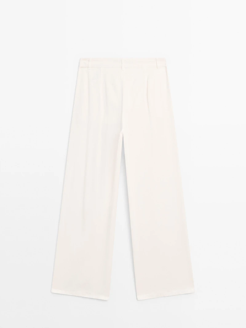Wide-leg trousers with double dart