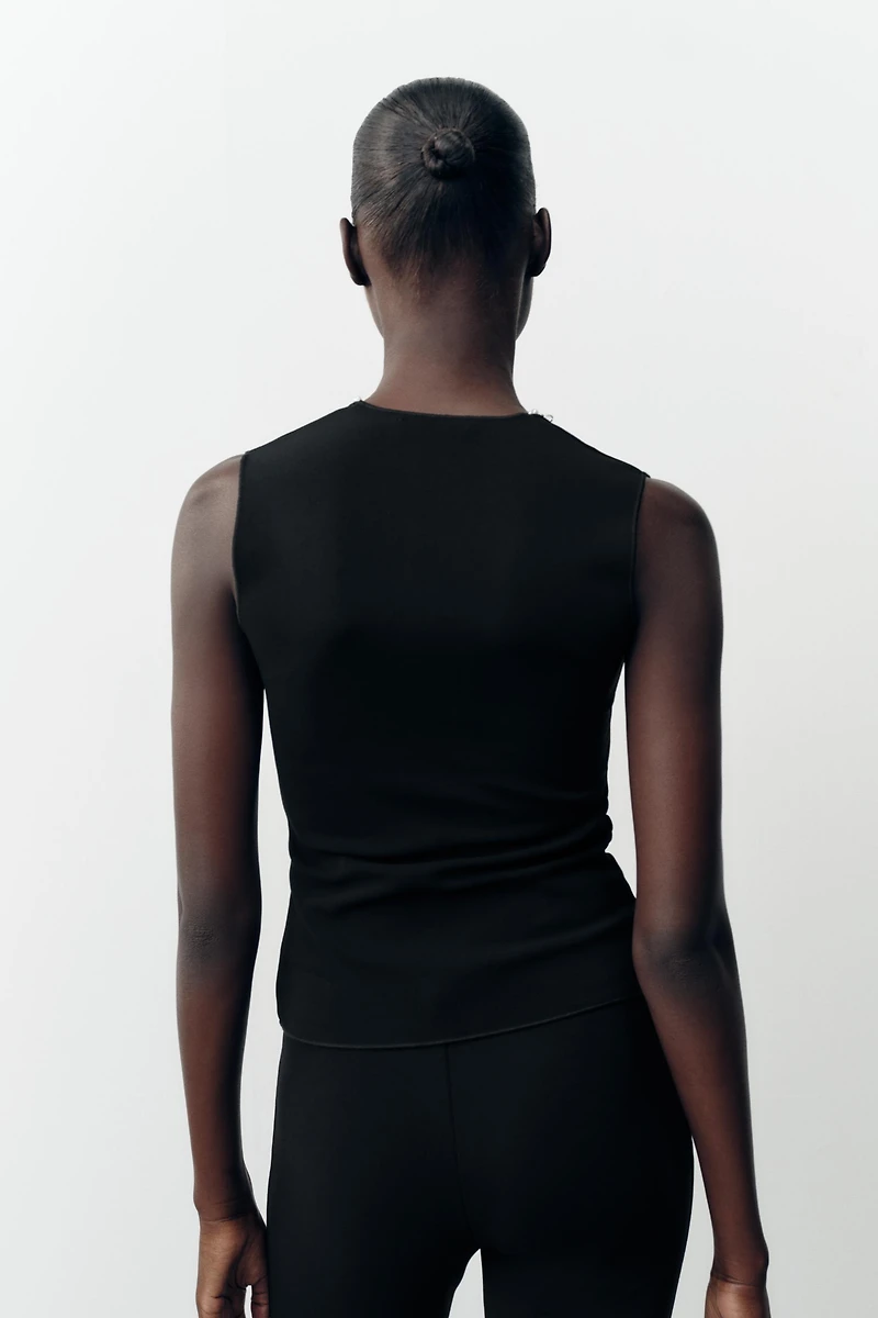 STRETCH TOP WITH METALLIC THREAD