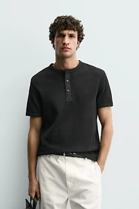 TEXTURED HENLEY SHIRT