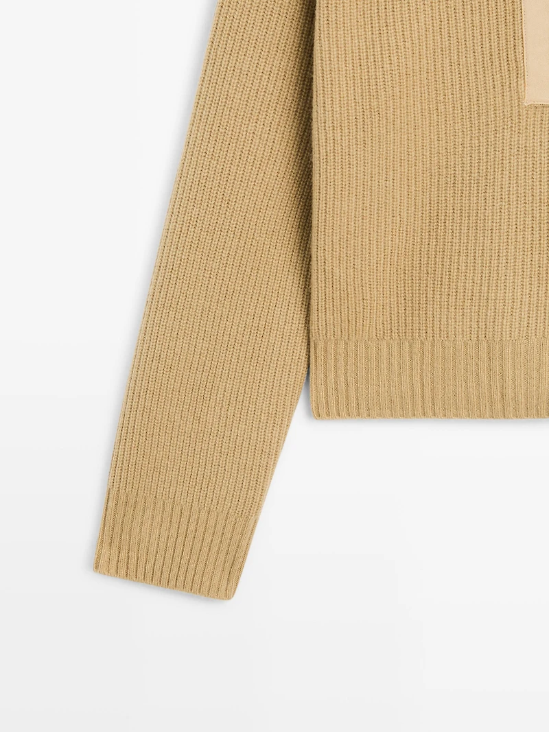 Pull en maille de laine mélangée