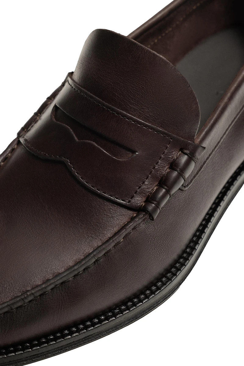 MOCASSINS EN CUIR À MASQUE