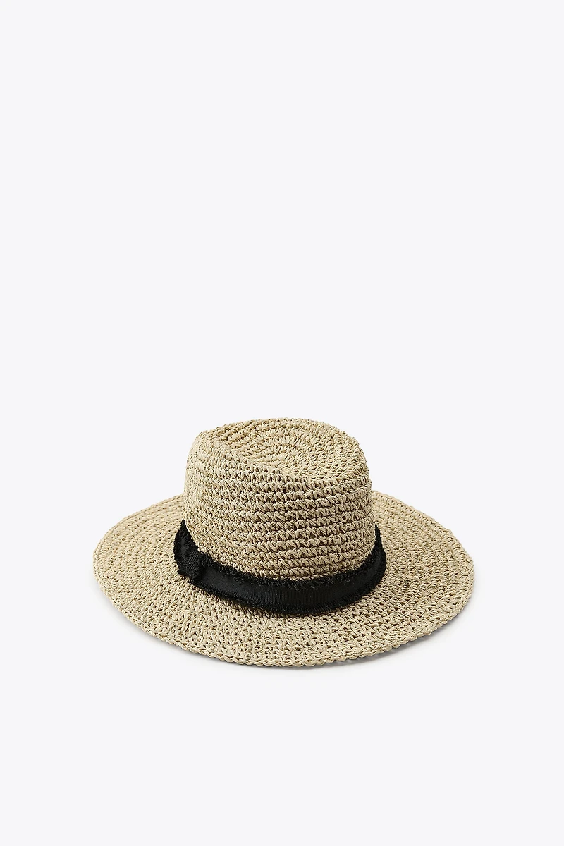 CONTRAST BAND HAT
