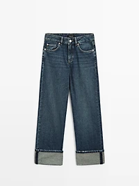 Low-waist straight-leg jeans with turn-up