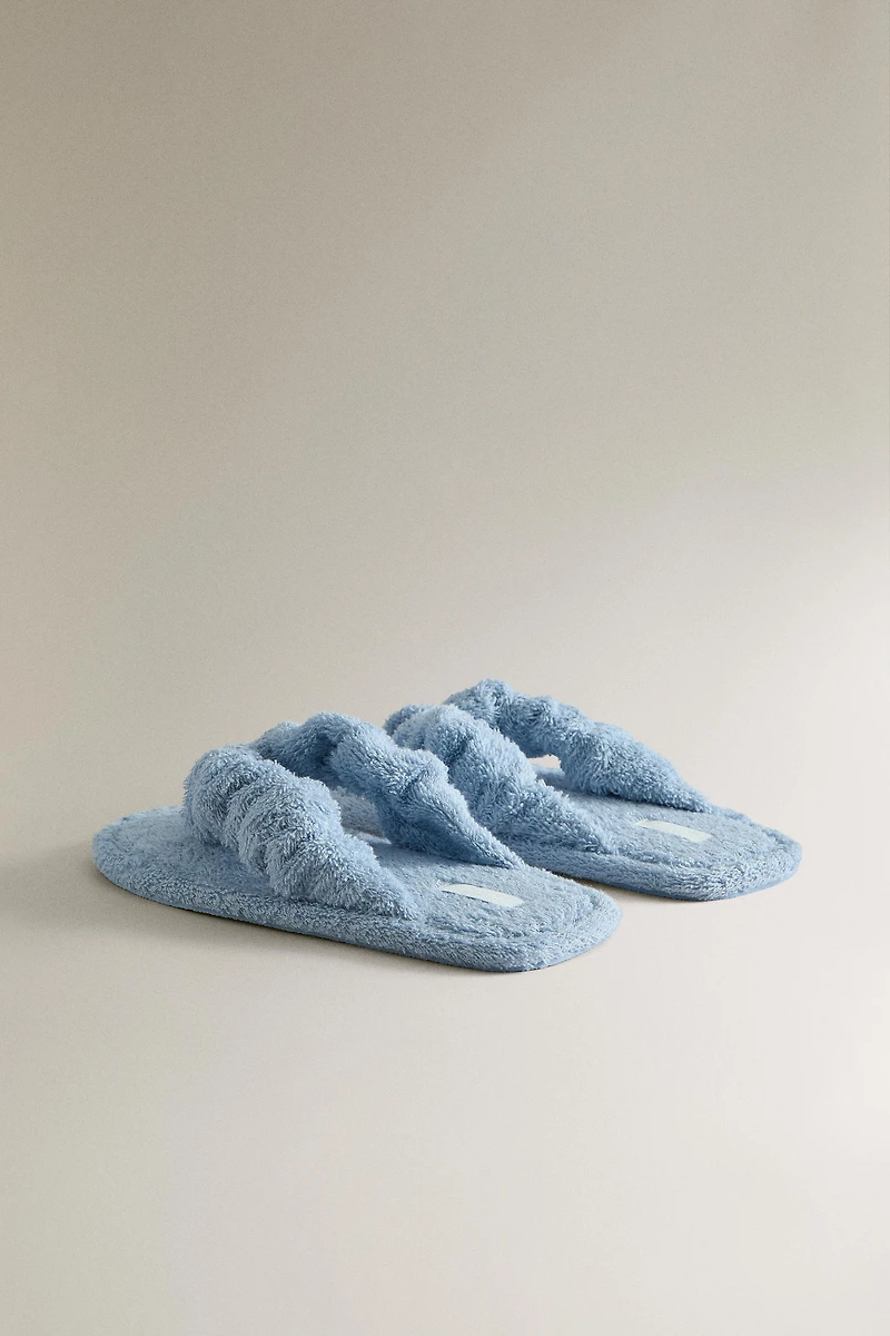 FLAT TOWEL SANDALS