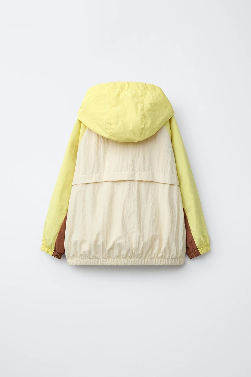 LIGHTWEIGHT COLORBLOCK RAINCOAT