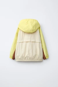 LIGHTWEIGHT COLORBLOCK RAINCOAT