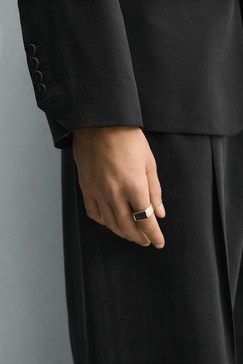 STONE SIGNET RING