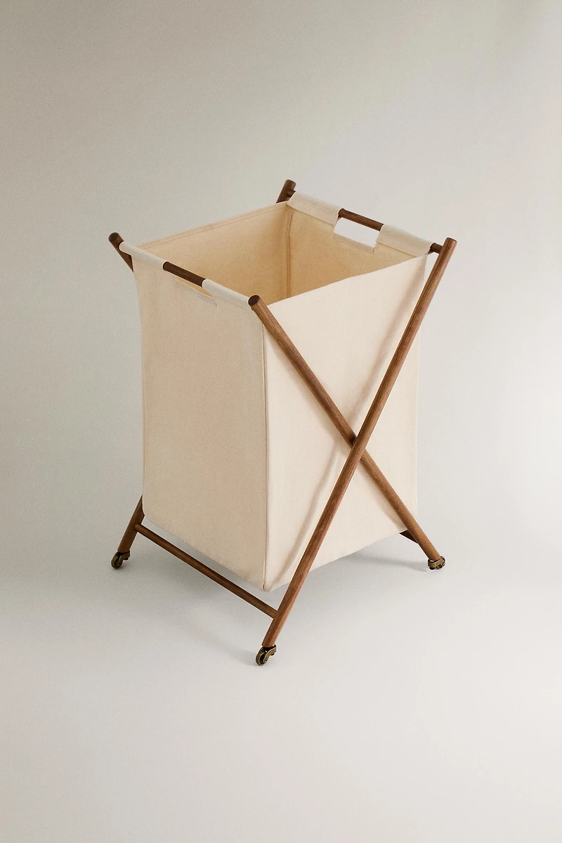 LAUNDRY BASKET