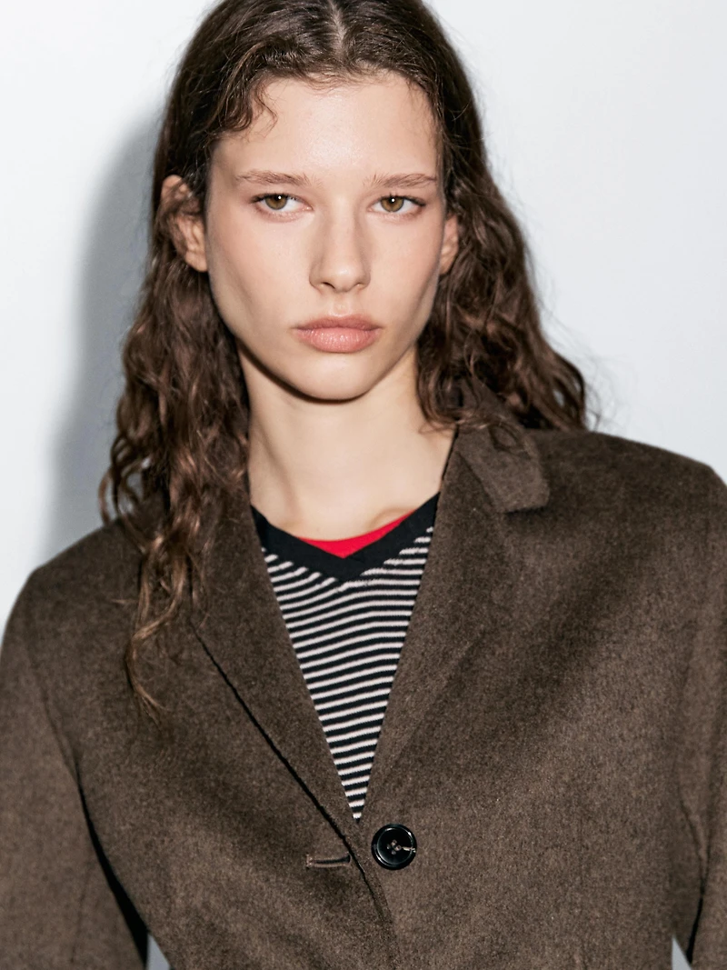 Wool blend blazer with tailored collar
