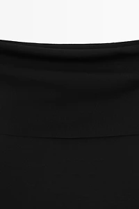 Off-the-shoulder top