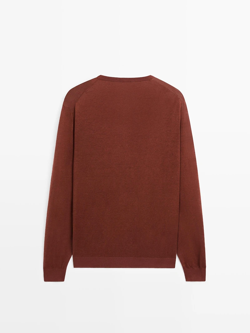 Linen and cashmere knit crew neck sweater