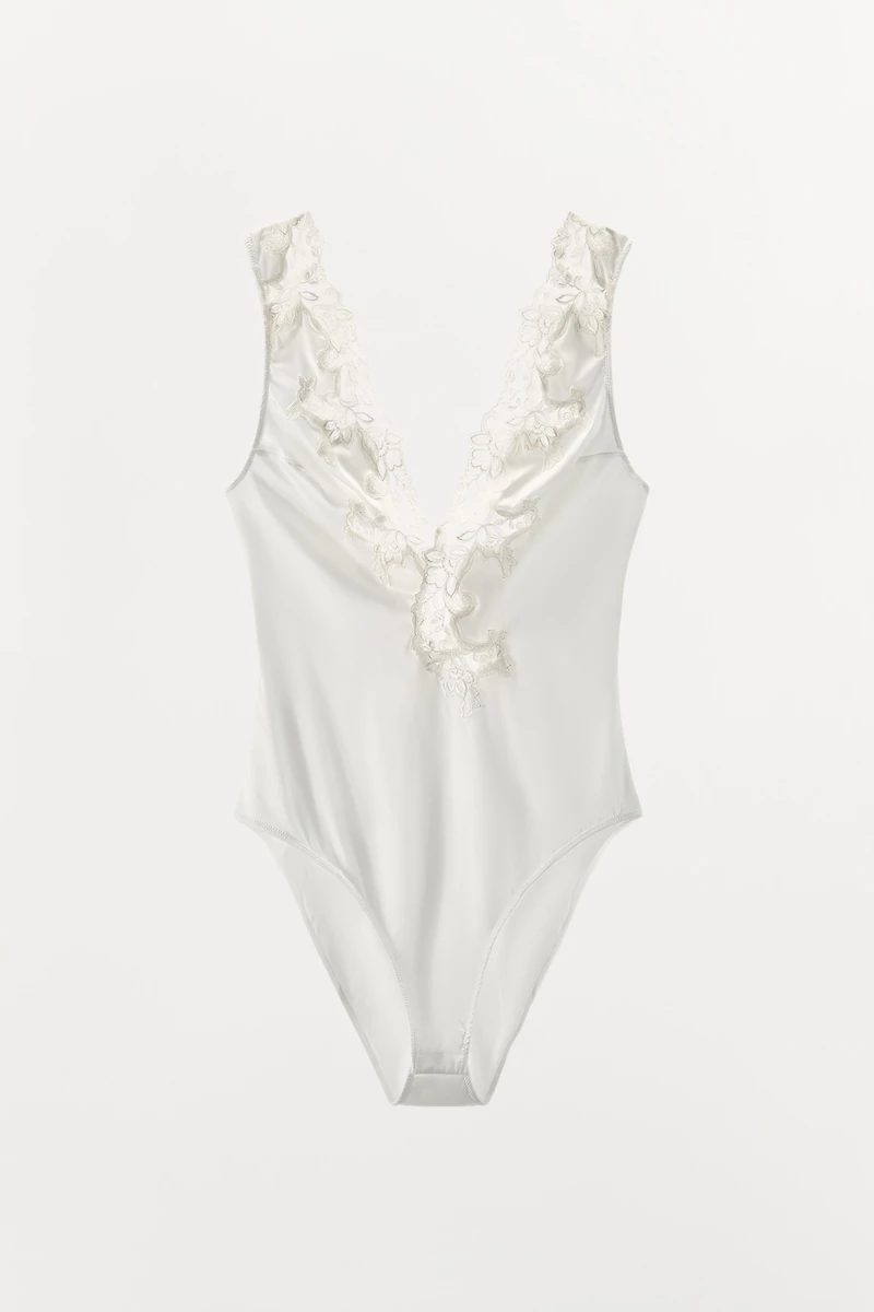 SATIN EFFECT EMBROIDERY LACE BODYSUIT