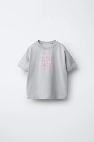 RAISED TEXT T-SHIRT