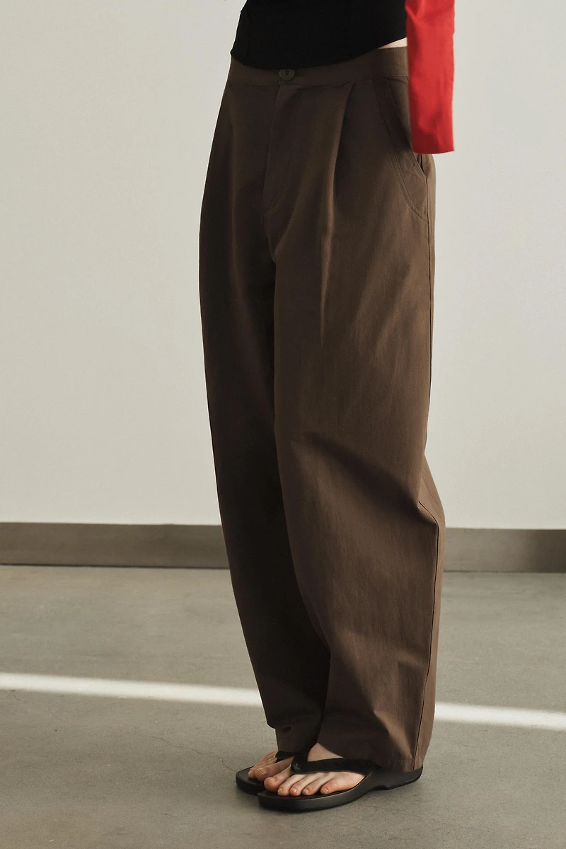 PLEATED BALLOON PANTS