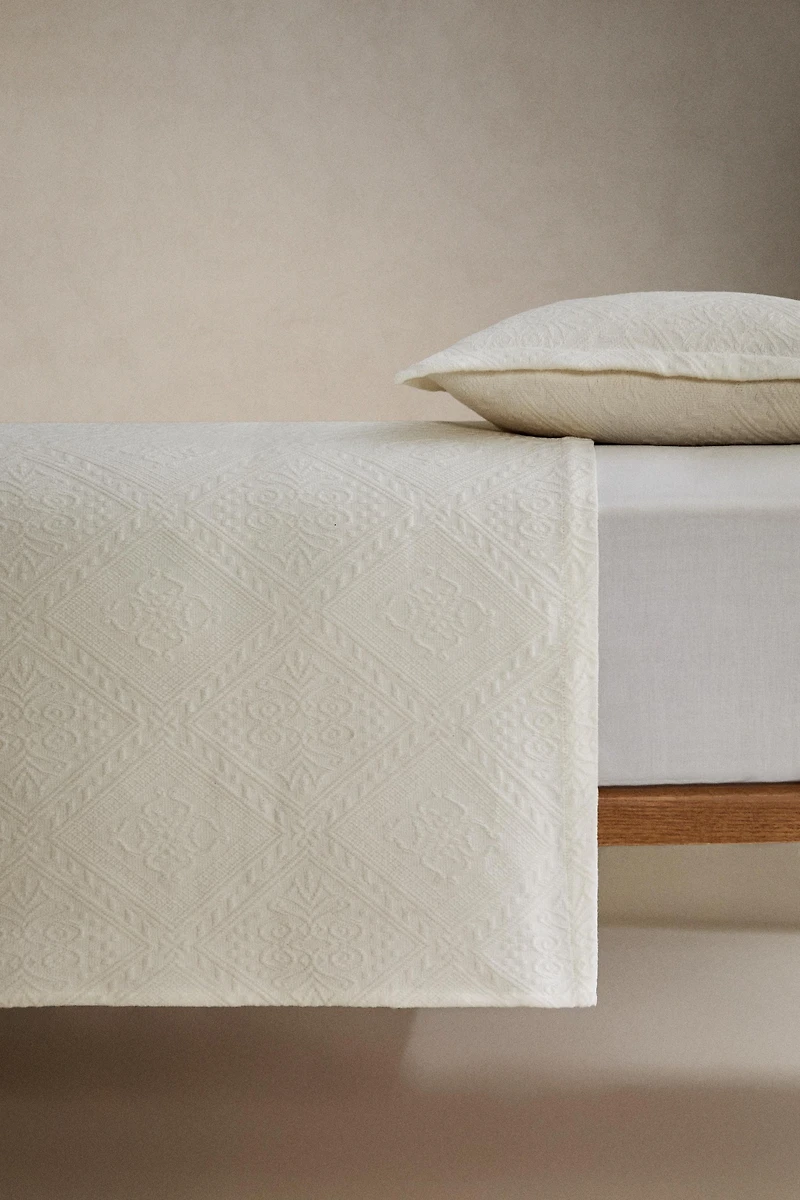 COUVRE-LIT COTON MOTIF GÉOMÉTRIQUE