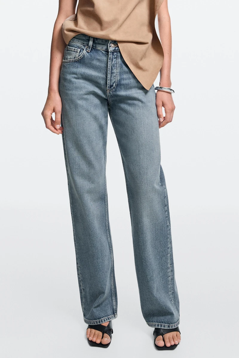 Mid-waist wide-leg jeans