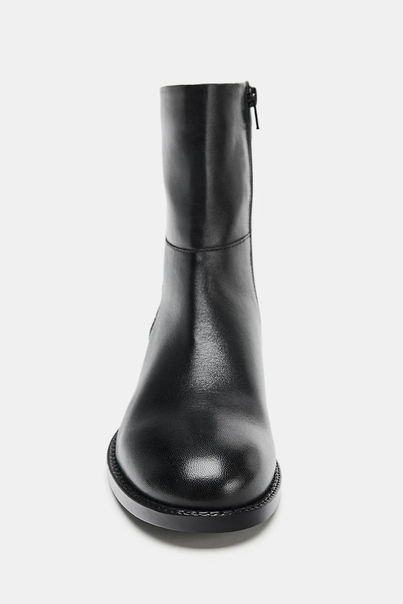 LOW HEELED LEATHER ANKLE BOOTS