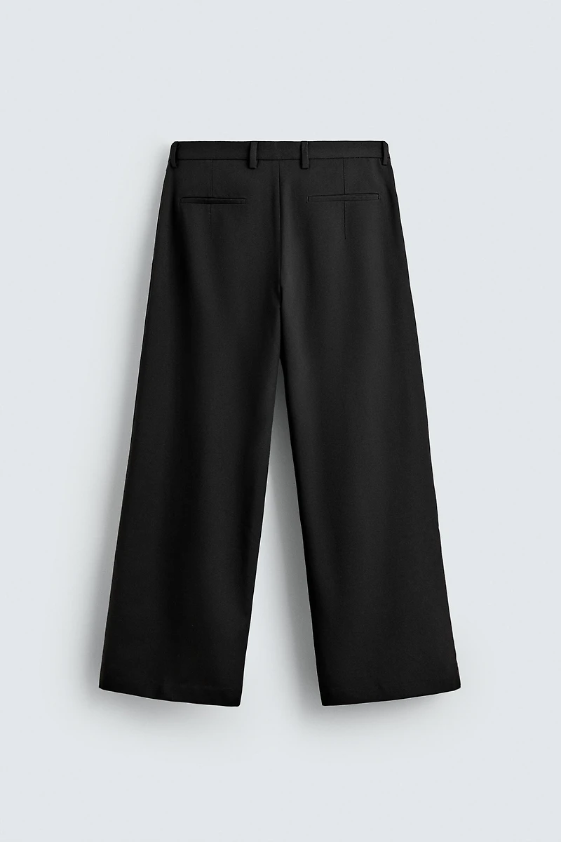 PLEATED WIDE FIT PANTS