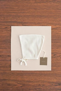 ZARA TIMELESS - POINTELLE KNIT BONNET