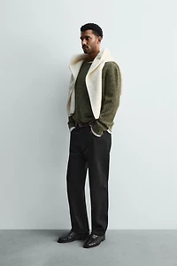 PULL CANNELÉ BOUTONNÉ