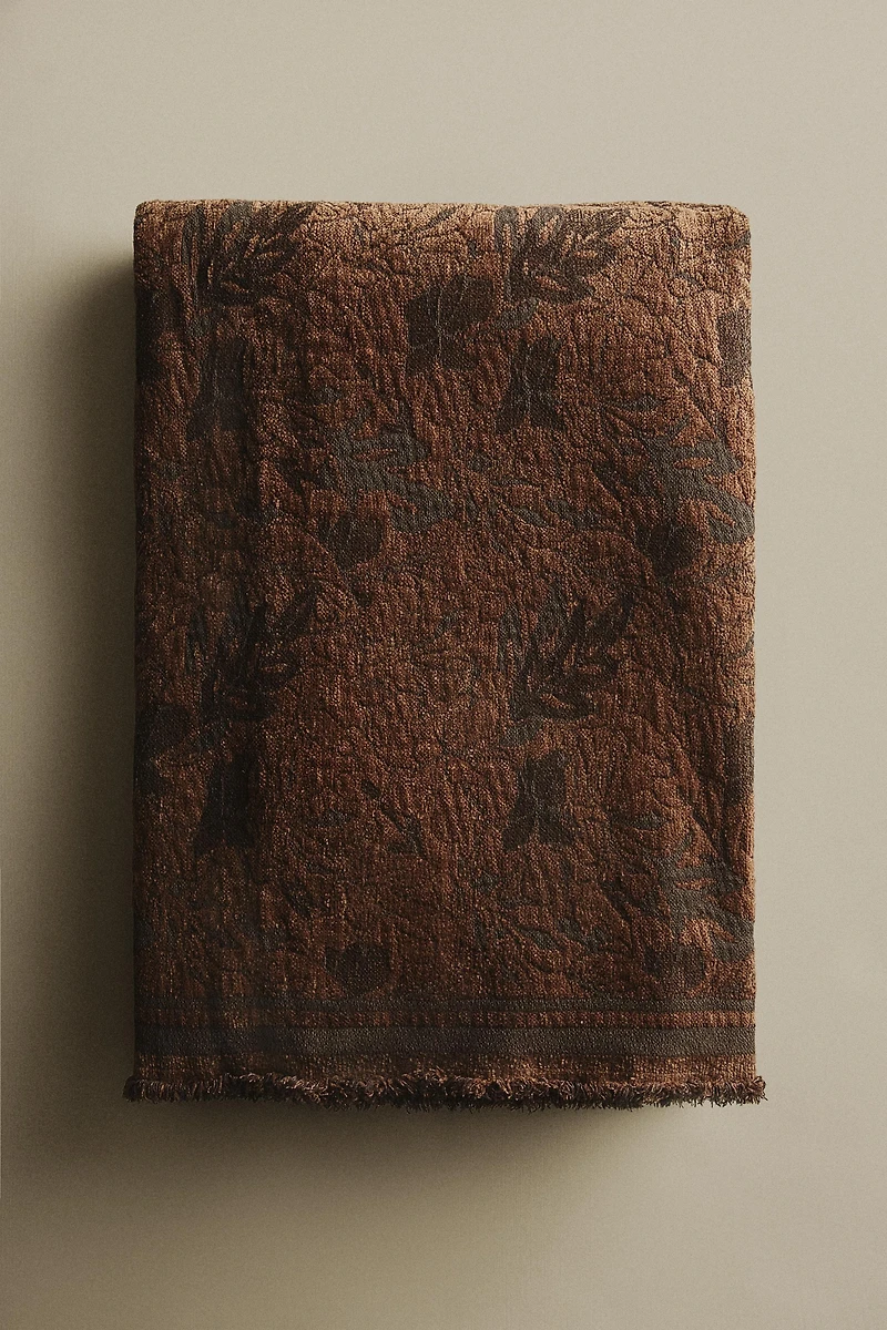 JACQUARD CHENILLE BLANKET
