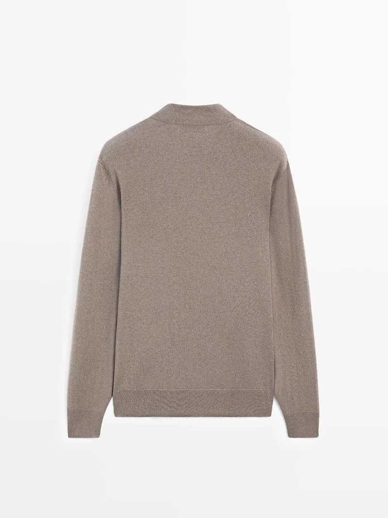 Knit wool and cashmere blend sweater