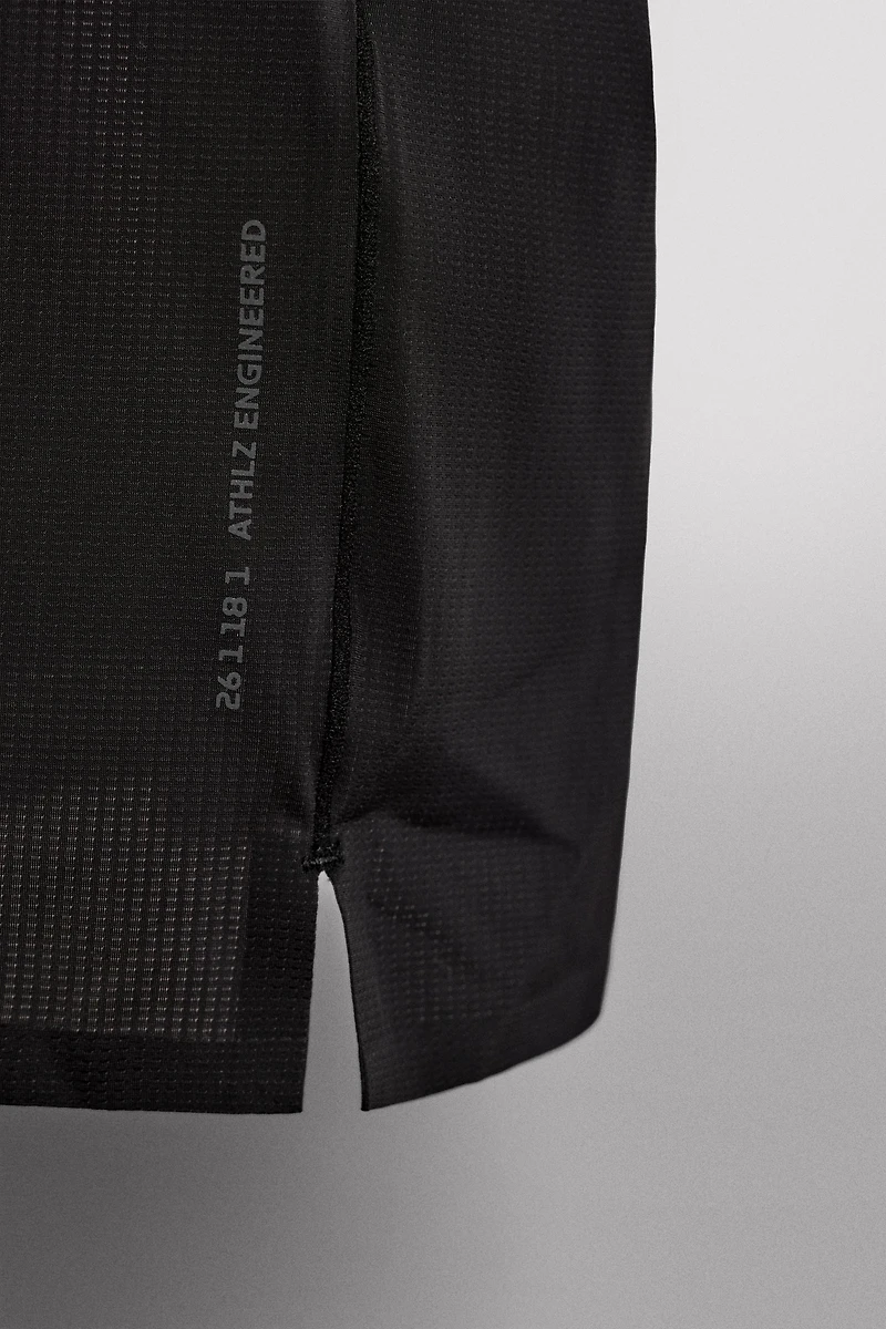 LIGHTWEIGHT TECHNICAL TANK TOP