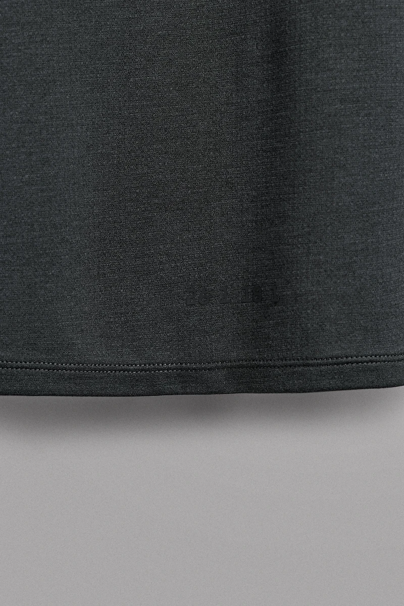 TECHNICAL STRUCTURED T-SHIRT