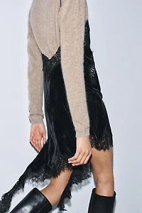 ROBE EN VELOURS AVEC DENTELLE ZW COLLECTION