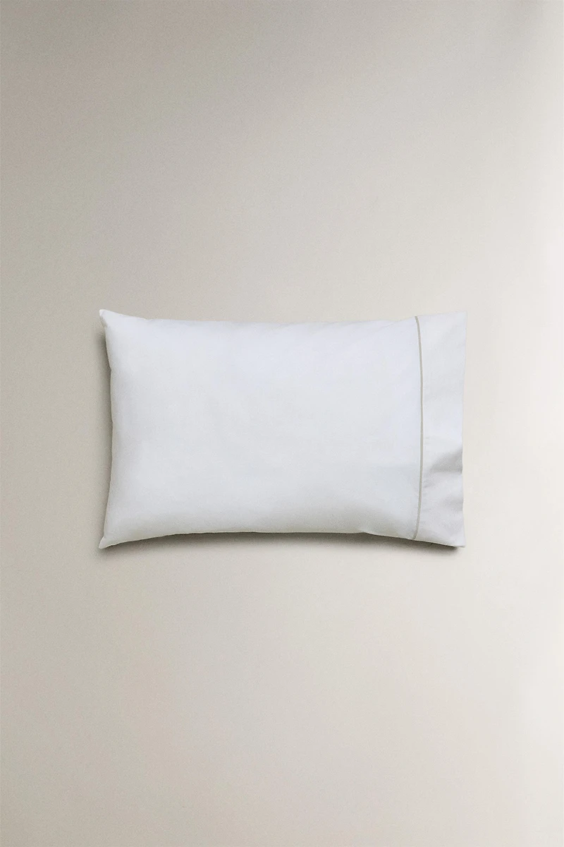 PIQUÉ PIPING PILLOWCASE
