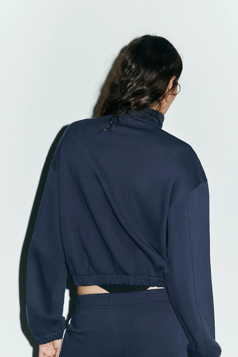 LACE TRIM SWEATSHIRT