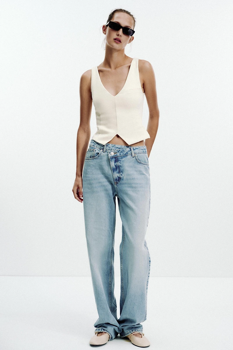 TOP INTERLOCK AVEC DÉCOLLETÉ EN V