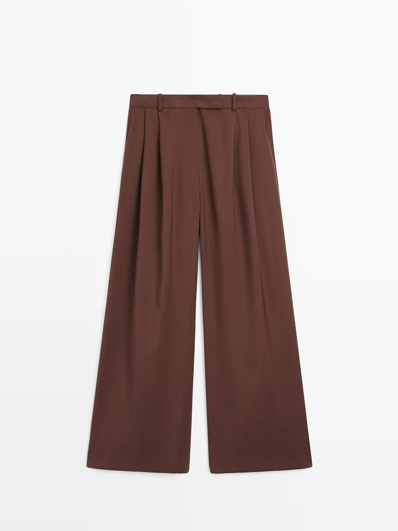 Wide-leg trousers with double dart