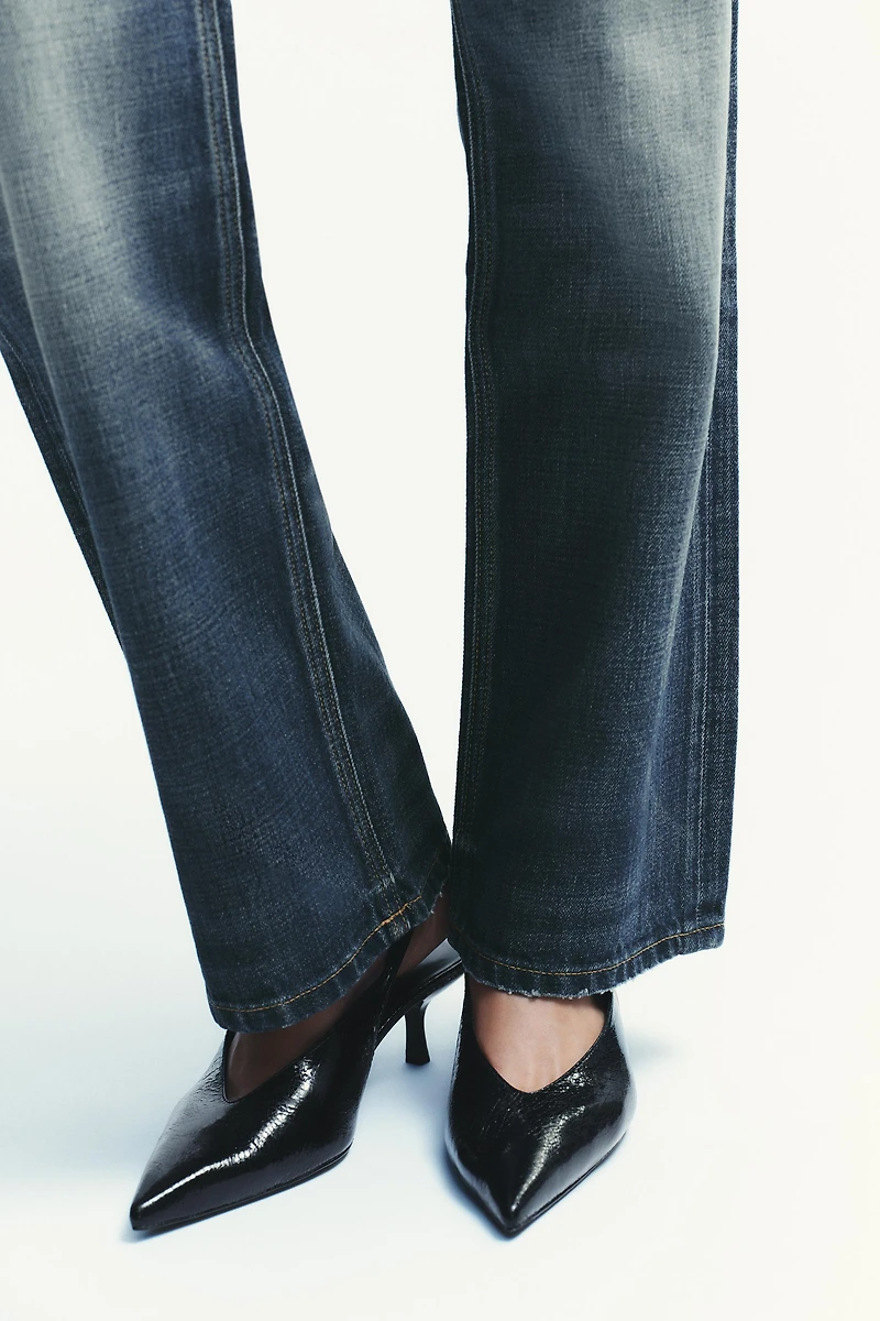 CHAUSSURES OUVERTES À L'ARRIÈRE TALONS