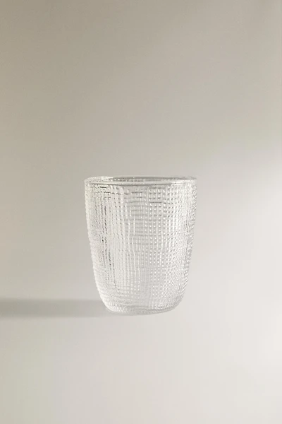RAISED DESIGN GLASS TUMBLER