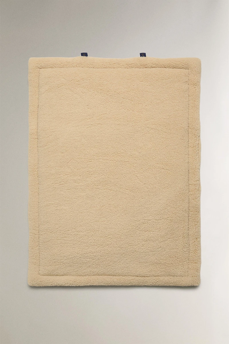 COUVERTURE DE SOL ENROULABLE POUR ANIMAUX DE COMPAGNIE